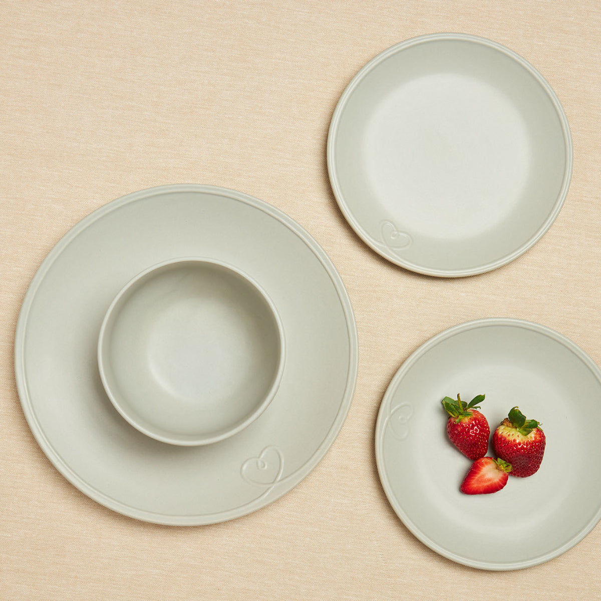 Grey heart 2024 dinner set